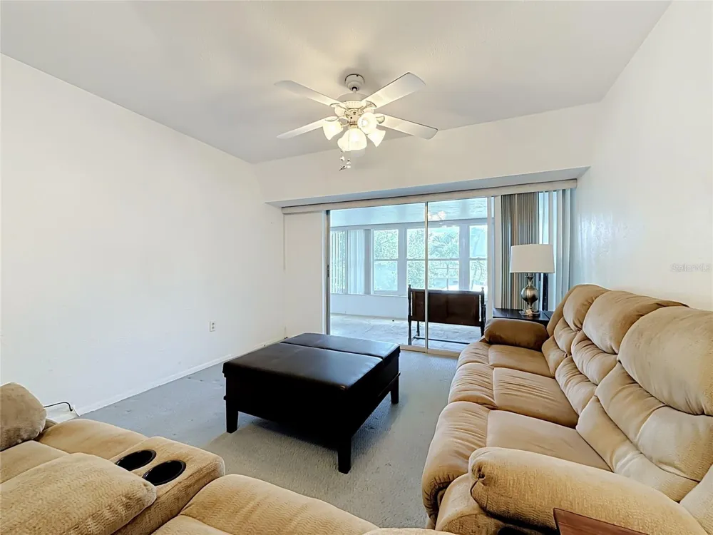 9945 47TH AVENUE #203 St Petersburg, FL 33708