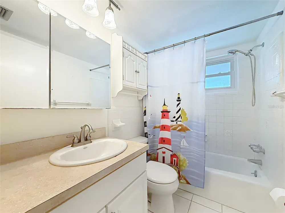 9945 47TH AVENUE #203 St Petersburg, FL 33708