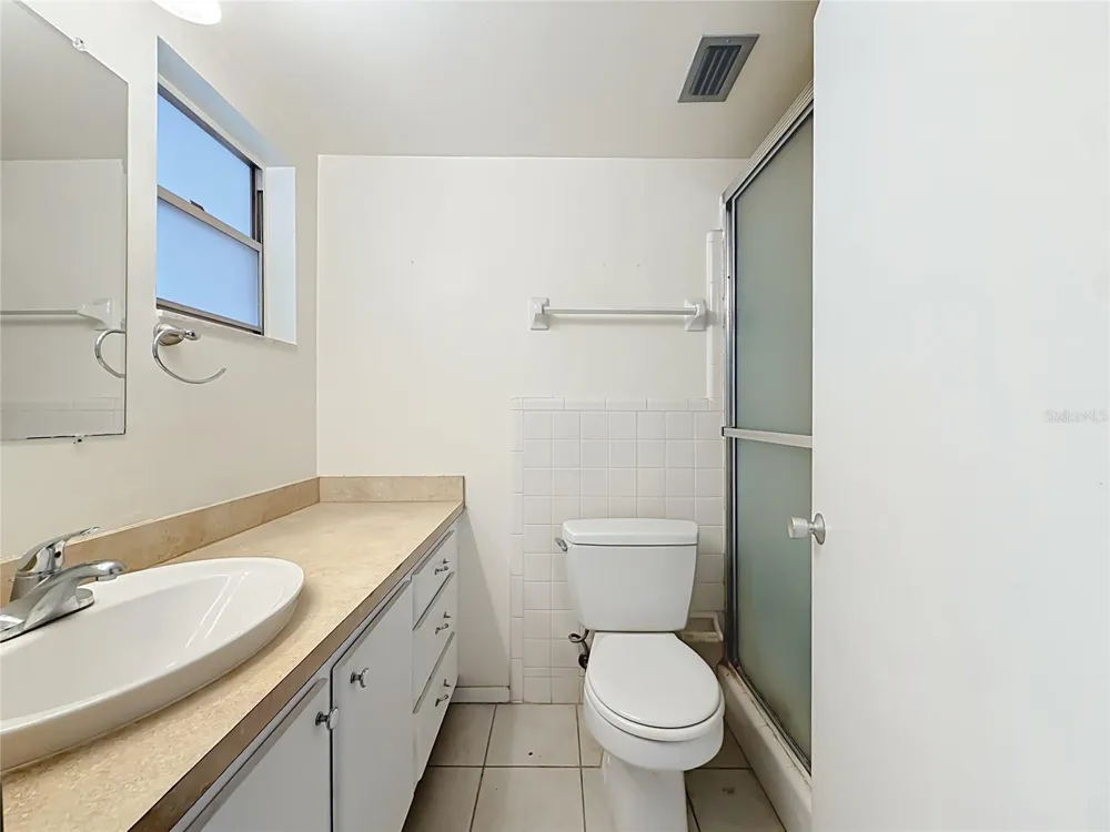 9945 47TH AVENUE #203 St Petersburg, FL 33708