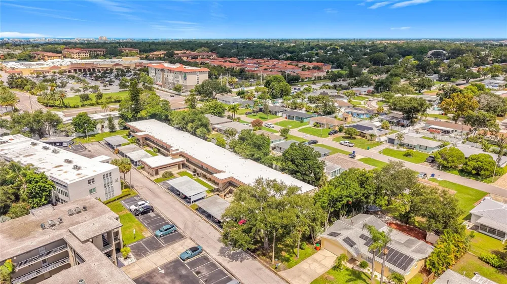 9945 47TH AVENUE #203 St Petersburg, FL 33708