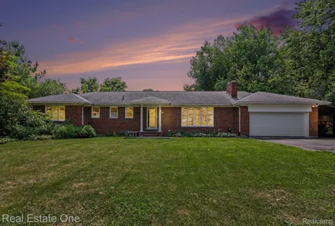 2888 Colonial Way