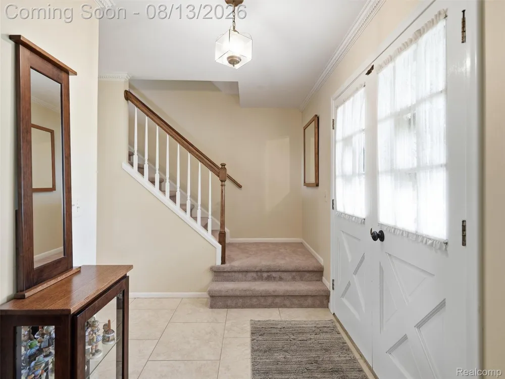 52338 Livingstone Court Shelby Charter Township, MI 48316