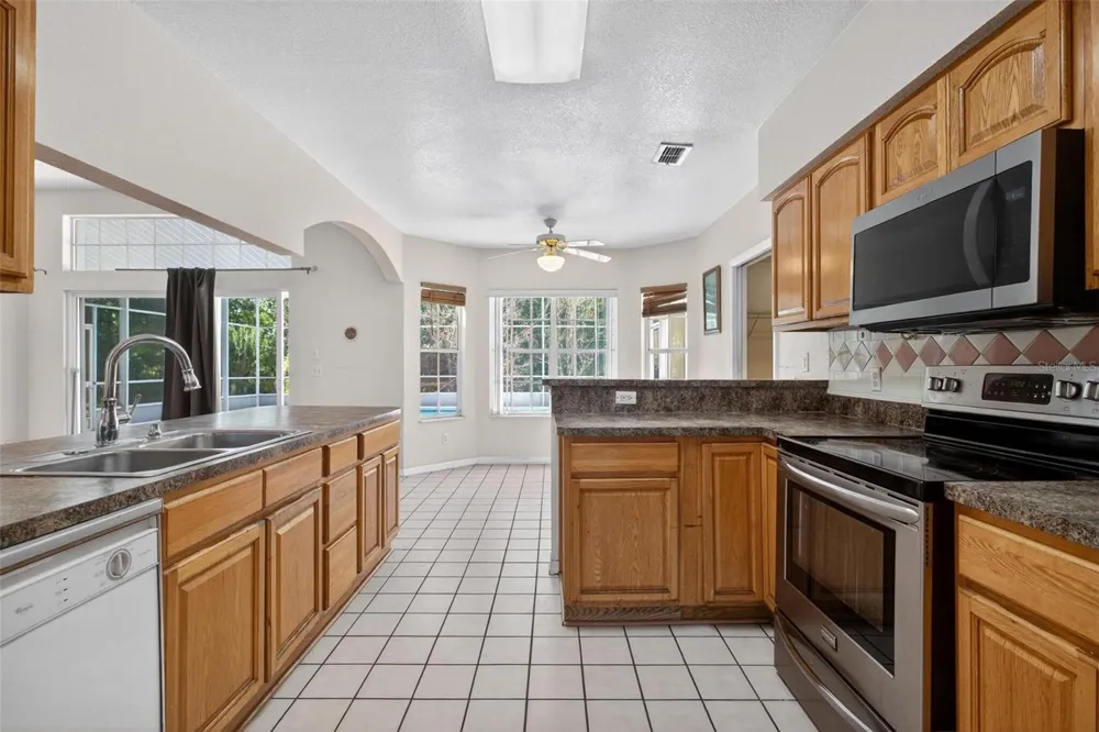 2727 RUNNING SPRINGS LOOP Oviedo, FL 32765