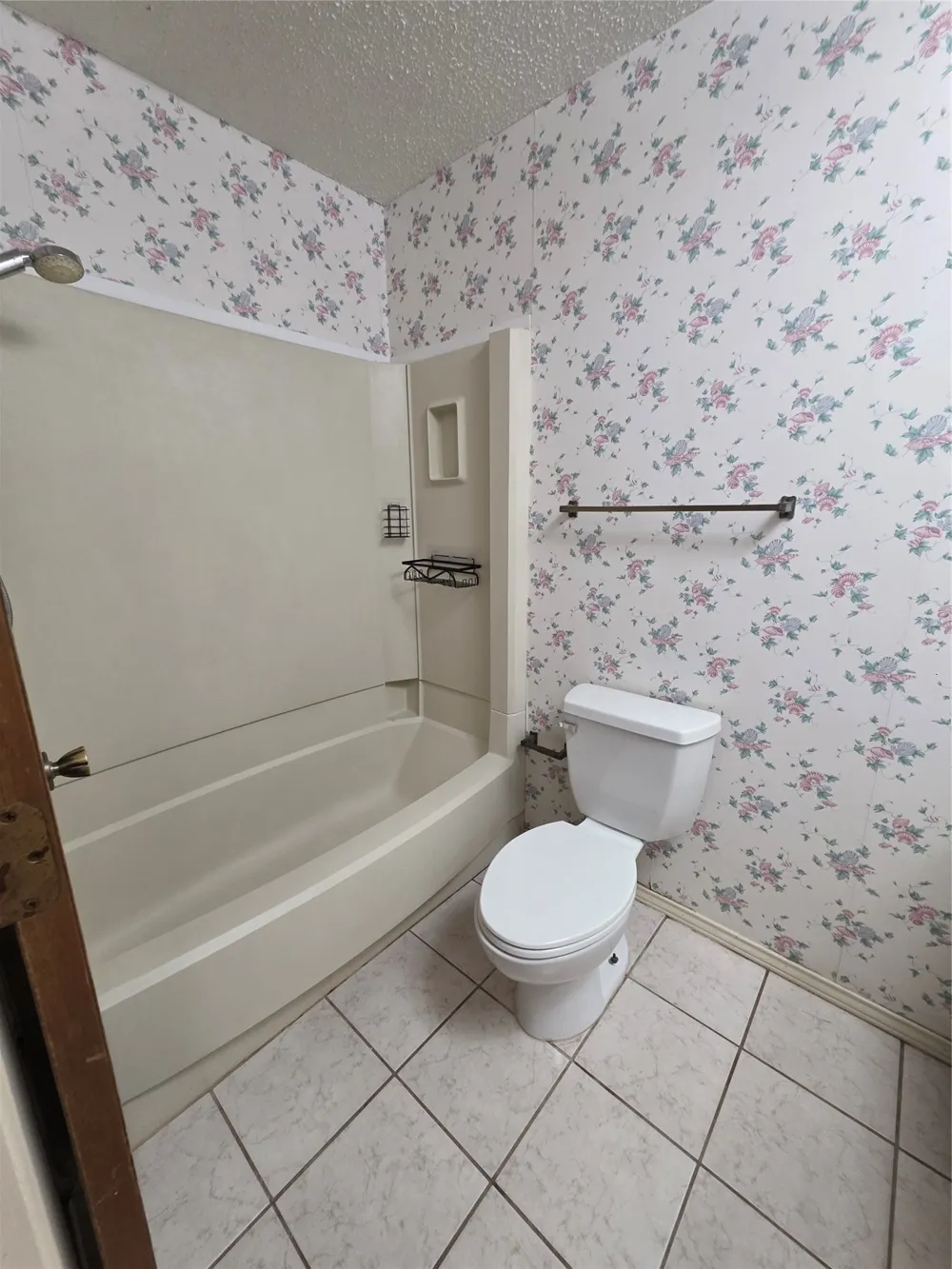 107 Bluebonnet Trail Keene, TX 76059