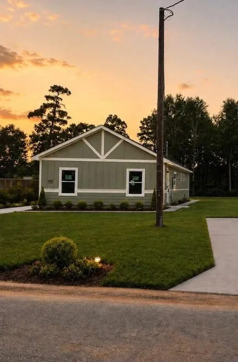 3789 Piney Point
