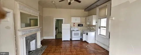 2206 W TIOGA STREET #3