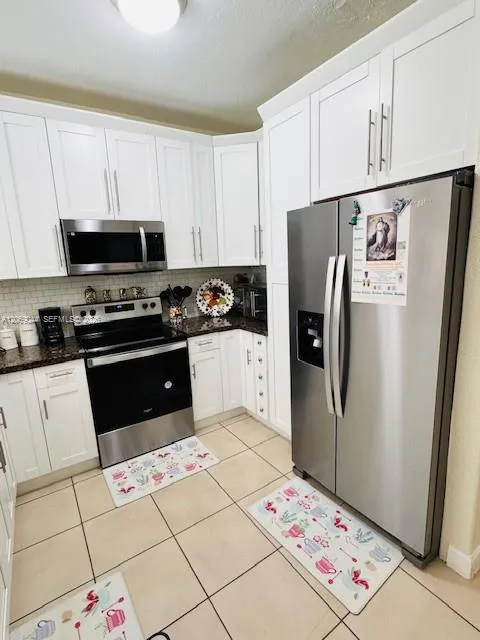 2811 SE 17th Ave #110 Homestead, FL 33035