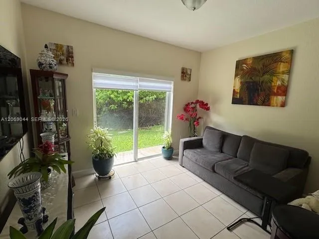 2811 SE 17th Ave #110 Homestead, FL 33035
