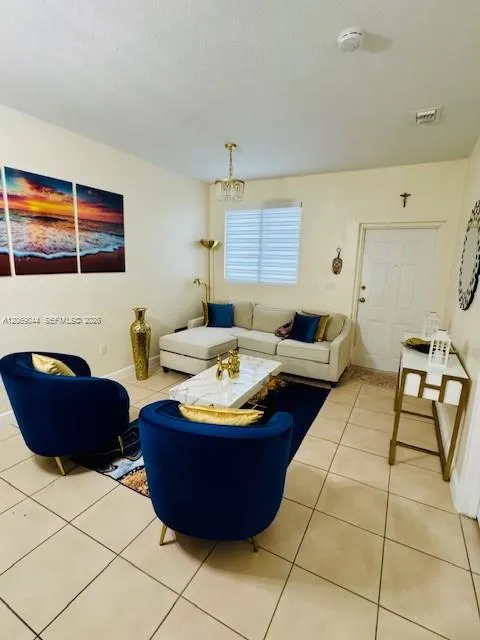 2811 SE 17th Ave #110 Homestead, FL 33035