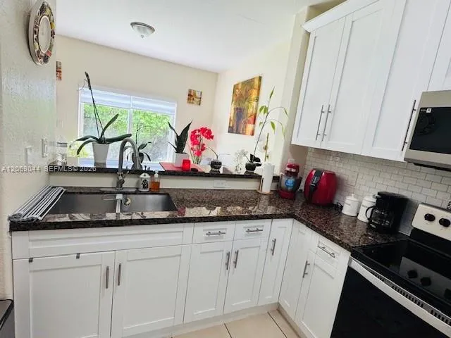 2811 SE 17th Ave #110 Homestead, FL 33035