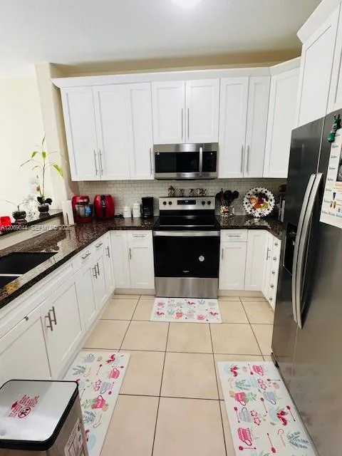 2811 SE 17th Ave #110 Homestead, FL 33035