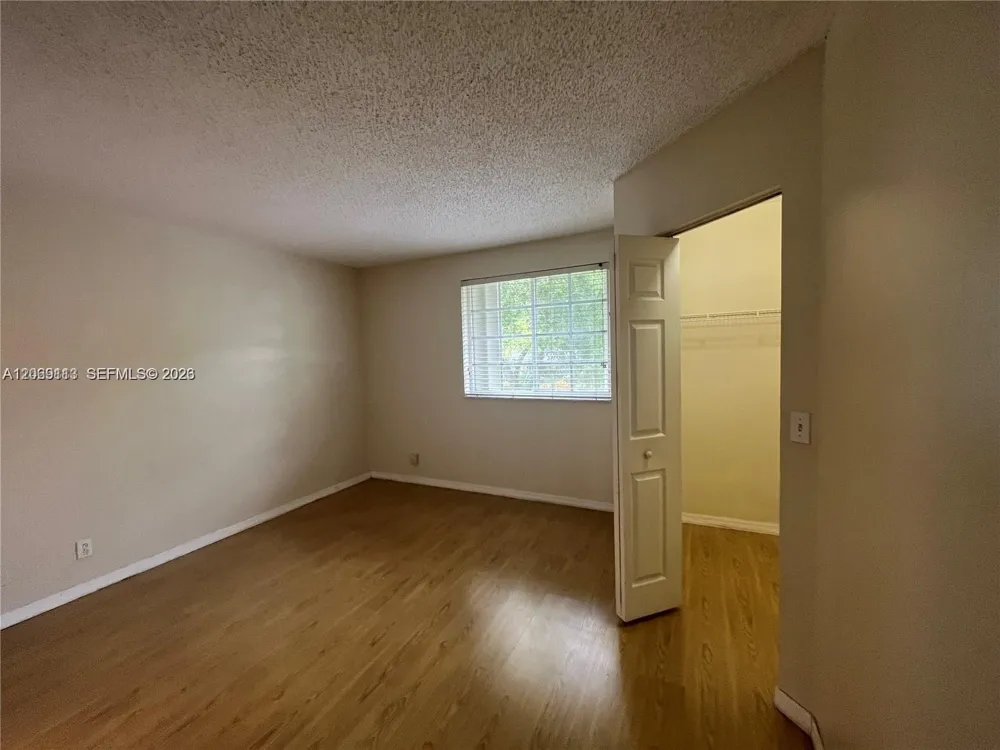 3905 San Simeon Ln Weston, FL 33331