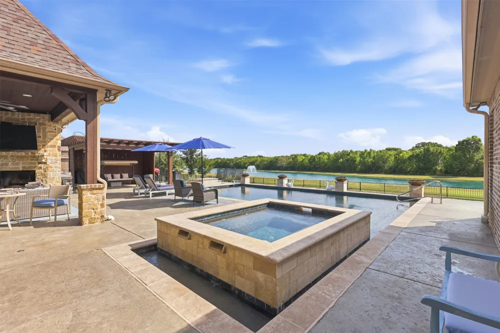 104 Brentwood Drive Heath, TX 75032