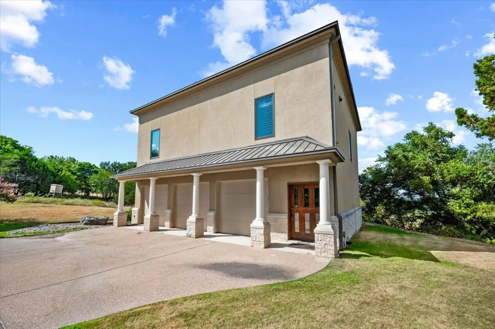 200 Falcon Ridge Aledo, TX 76008