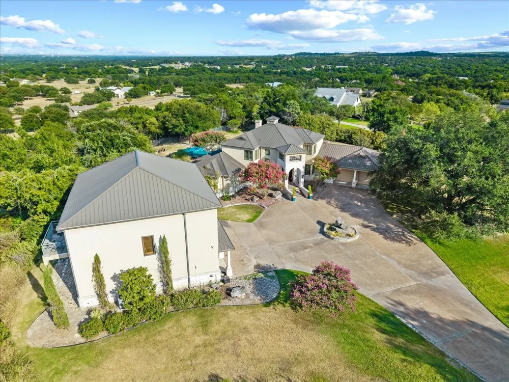 200 Falcon Ridge Aledo, TX 76008