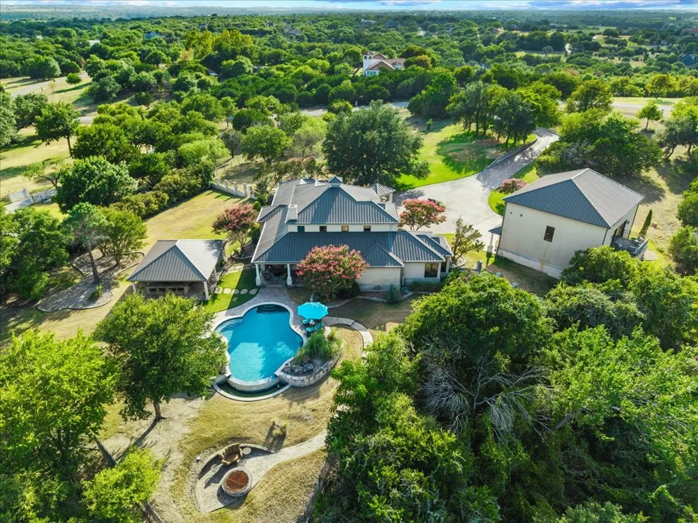200 Falcon Ridge Aledo, TX 76008