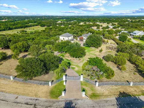 200 Falcon Ridge