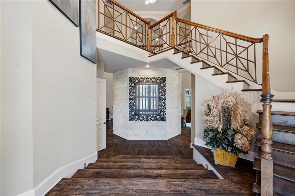 200 Falcon Ridge Aledo, TX 76008