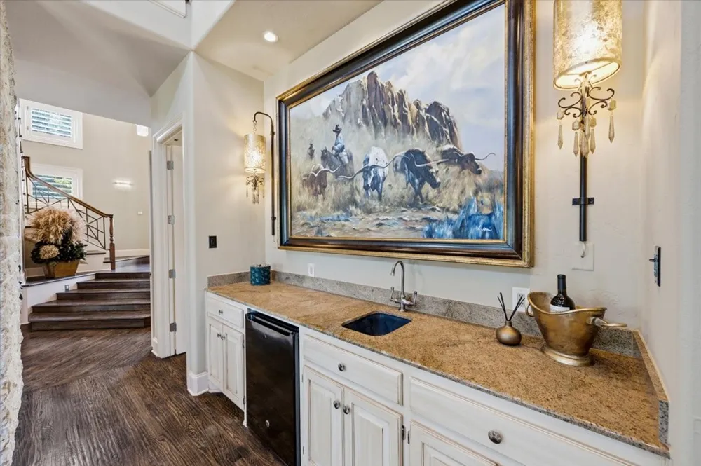 200 Falcon Ridge Aledo, TX 76008