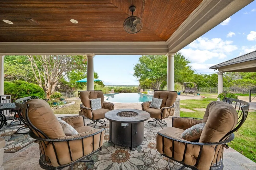 200 Falcon Ridge Aledo, TX 76008