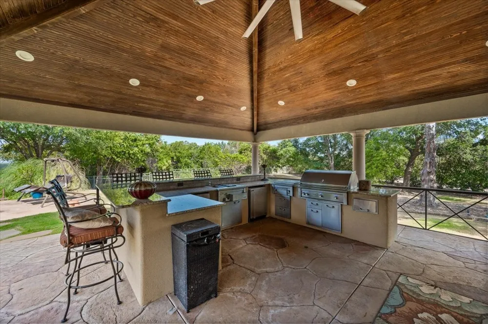 200 Falcon Ridge Aledo, TX 76008