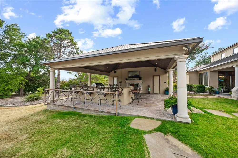 200 Falcon Ridge Aledo, TX 76008