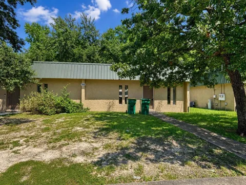 1009 Hondo Avenue #B
