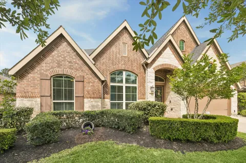 116 Wade Pointe Drive
