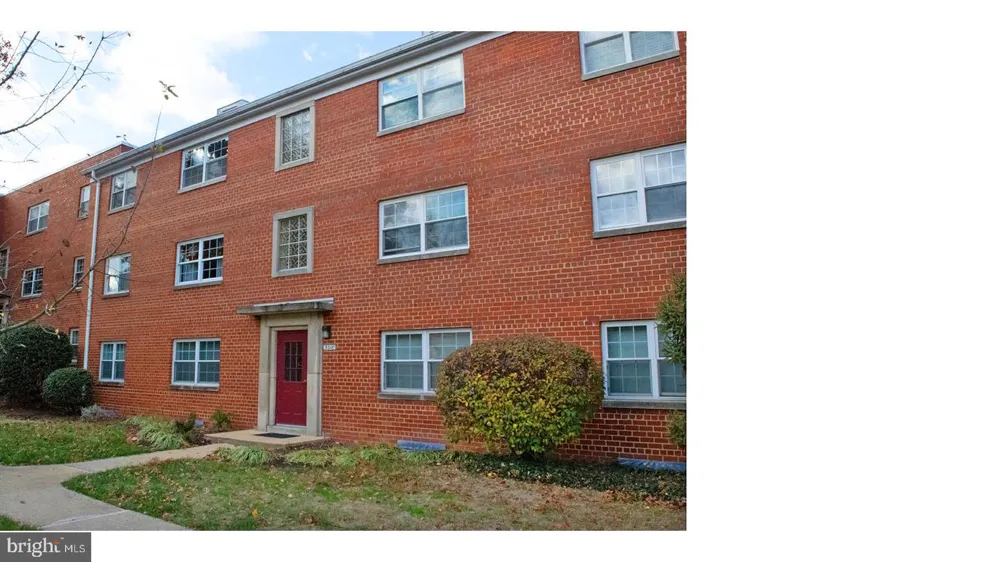 5318 8TH ROAD S #5 Arlington, VA 22204