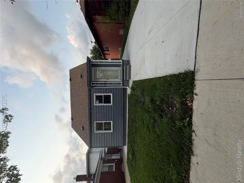734 Highland Street