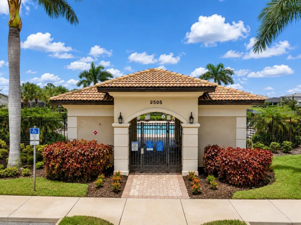 1907 BOTTLEBRUSH WAY North Port, FL 34289