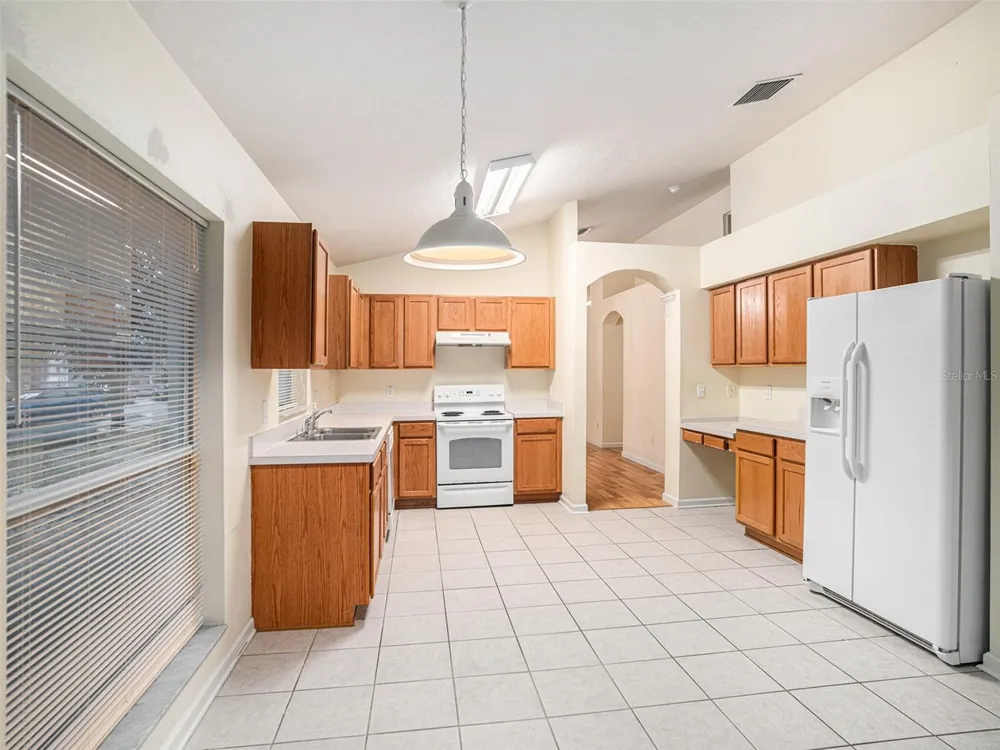 11440 MISTY ISLE LANE Riverview, FL 33579