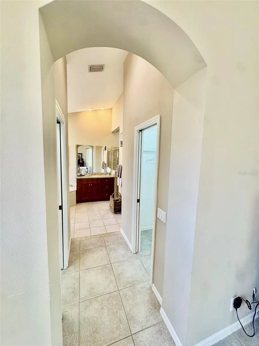 7330 KENSINGTON COURT Bradenton, FL 34201