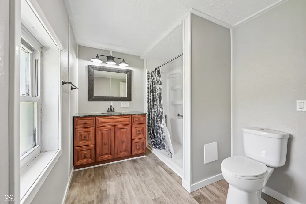 1511 E 20th Street Muncie, IN 47302