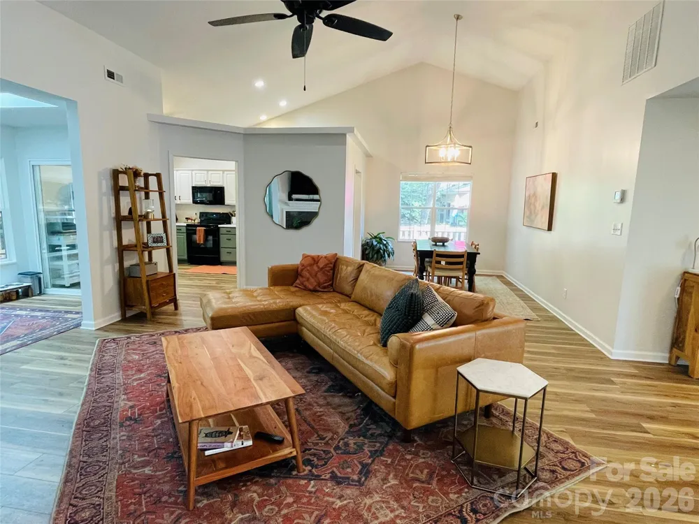 50 Stonebridge Drive Asheville, NC 28805