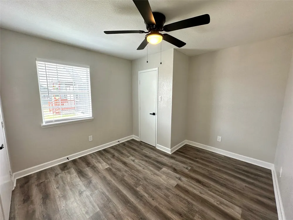 813 Kingdom Circle #35 Waxahachie, TX 75165