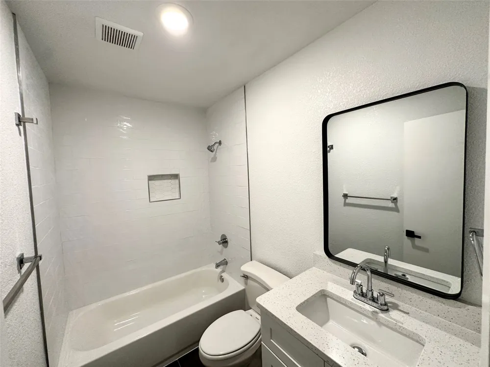 813 Kingdom Circle #35 Waxahachie, TX 75165