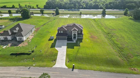 126 Lakeland Circle