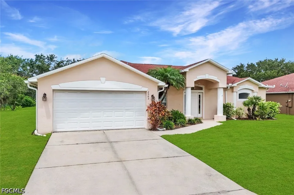 Nature Pointe Loop Fort Myers, FL 33905
