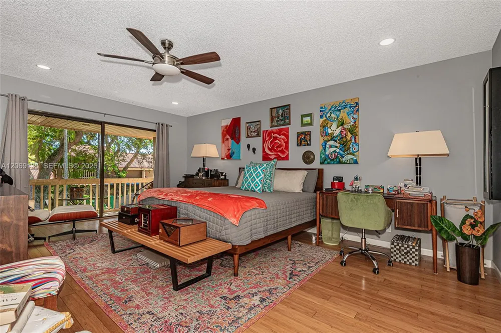 806 Saint Andrews Rd #13 Hollywood, FL 33021