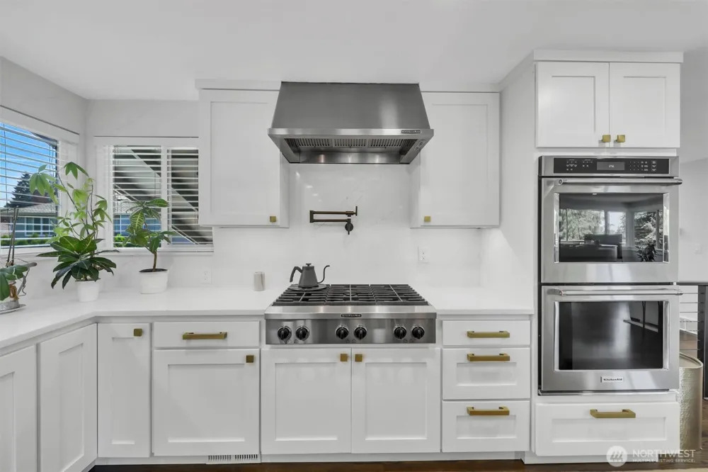 16038 68th Avenue W Edmonds, WA 98026