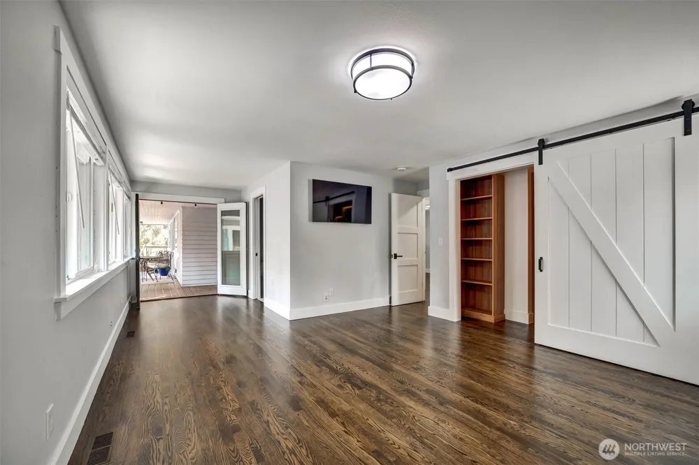 16038 68th Avenue W Edmonds, WA 98026