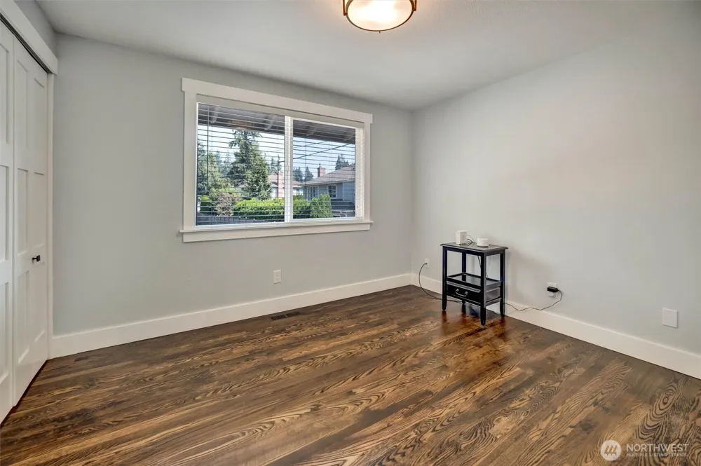 16038 68th Avenue W Edmonds, WA 98026
