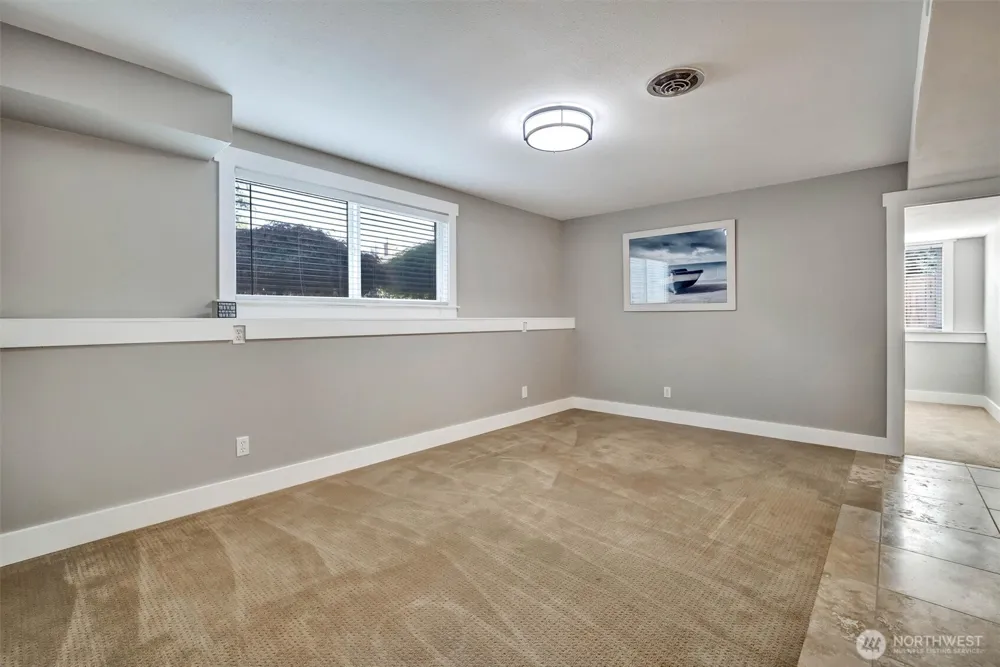 16038 68th Avenue W Edmonds, WA 98026