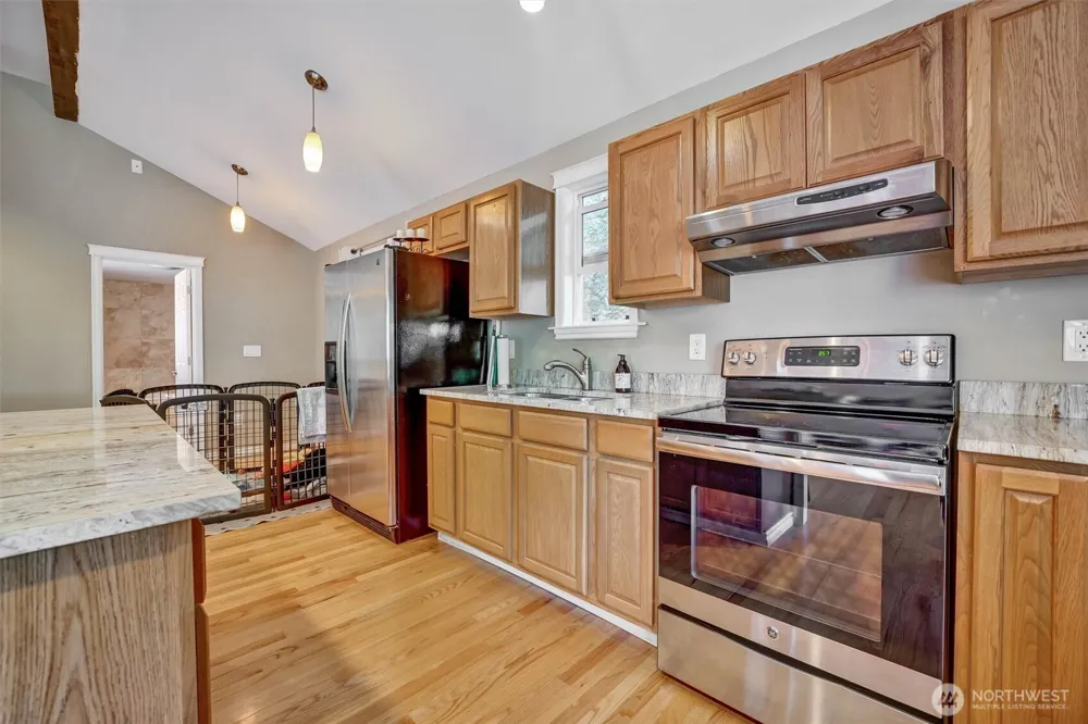 16038 68th Avenue W Edmonds, WA 98026