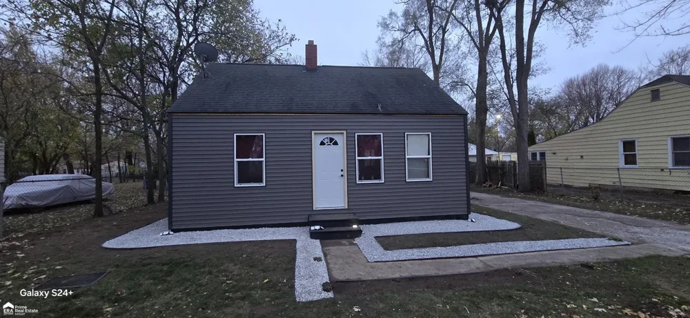 3526 Leith Flint Charter Township, MI 48506