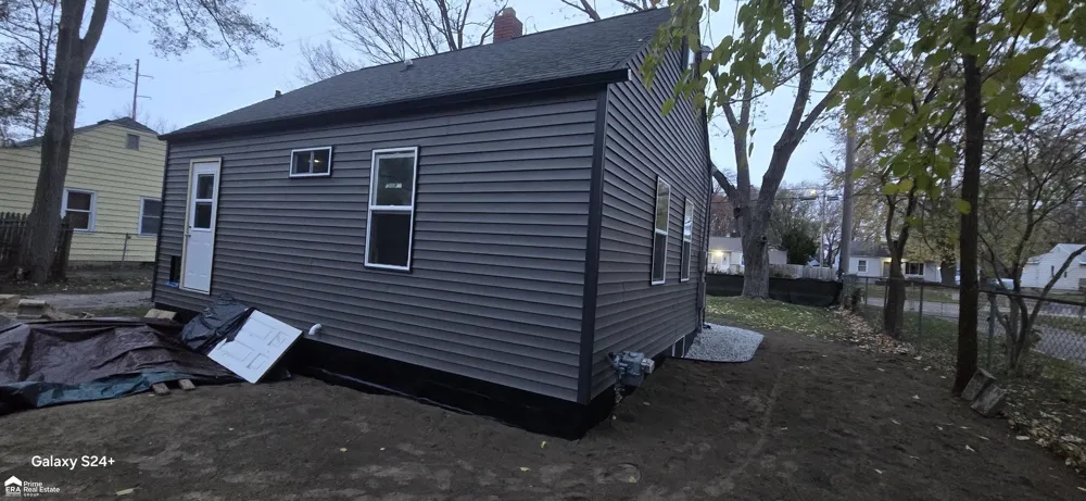 3526 Leith Flint Charter Township, MI 48506