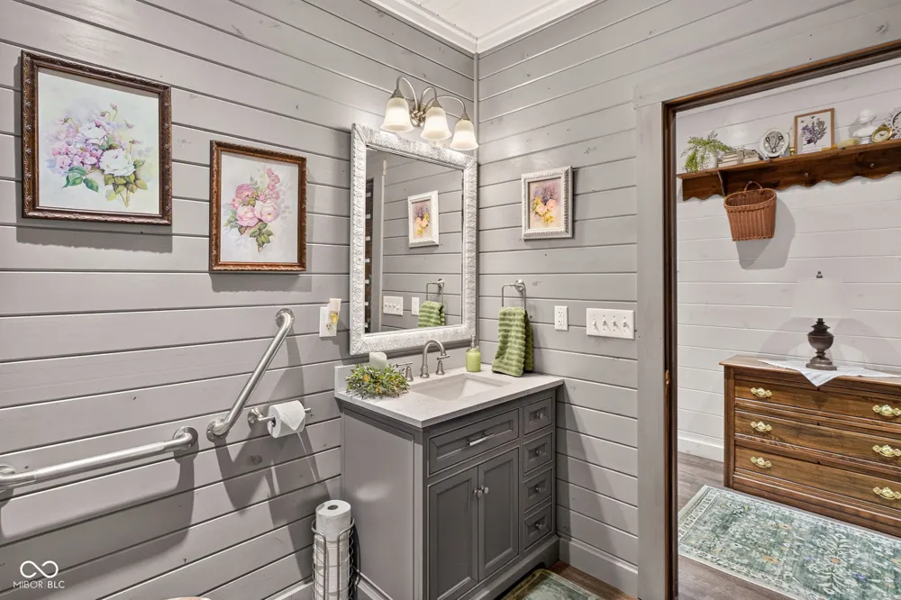 237 Salt Creek Road Nashville, IN 47448