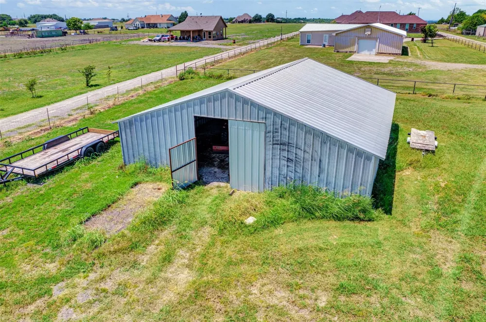 1627 Fm 547 Farmersville, TX 75442