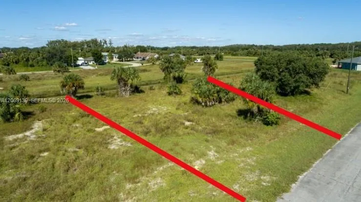 Saturn Loop Other City - In The State Of Florida, FL 33935